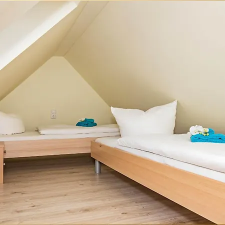 Dhh Angela 2 Hébergement de vacances *