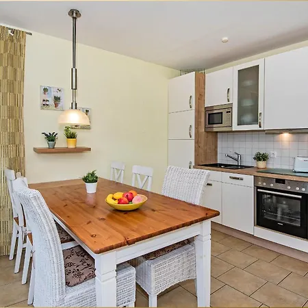 Dhh Angela 2 Hébergement de vacances